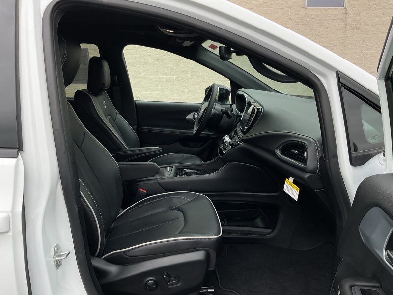 2026 Chrysler Pacifica