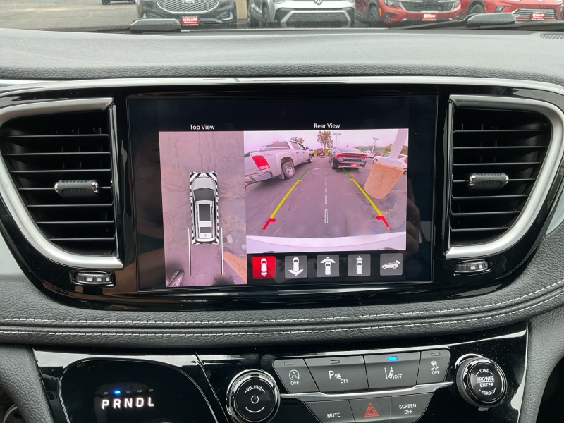 2026 Chrysler Pacifica