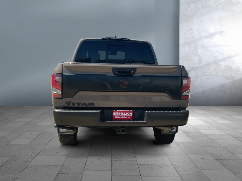 2023 Nissan Titan