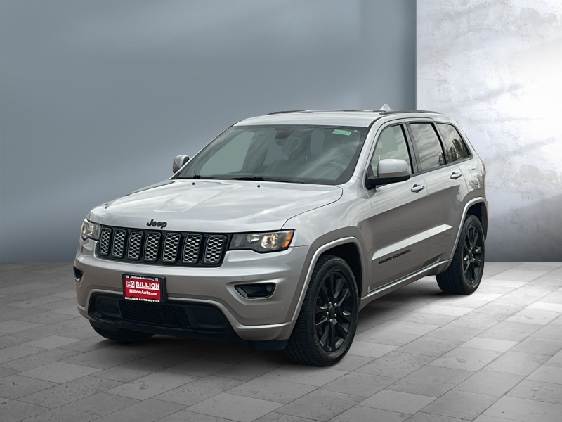 Used 2017 Jeep Grand Cherokee Altitude SUVs
