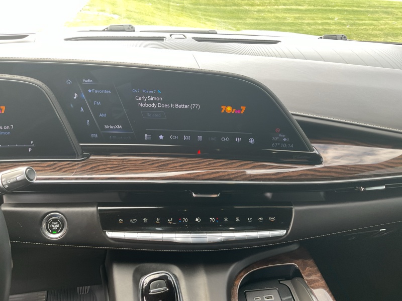 2023 Cadillac Escalade ESV