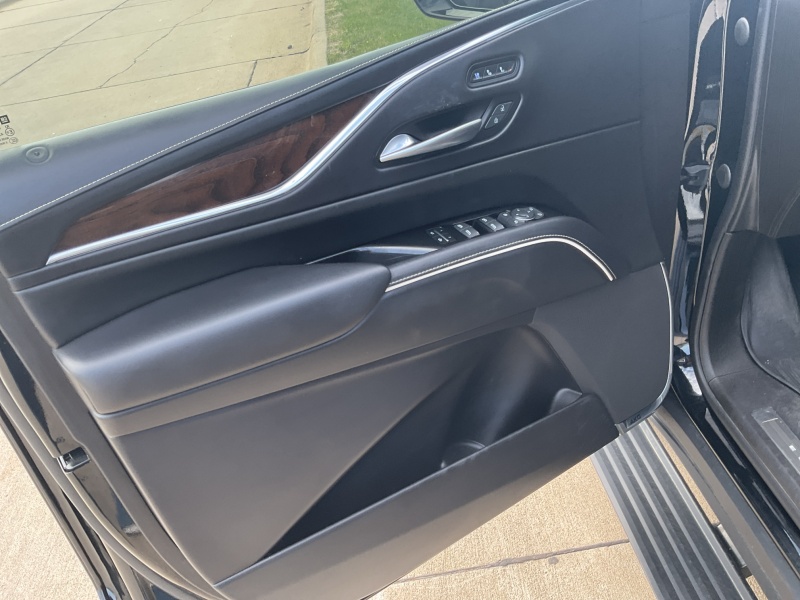 2023 Cadillac Escalade ESV