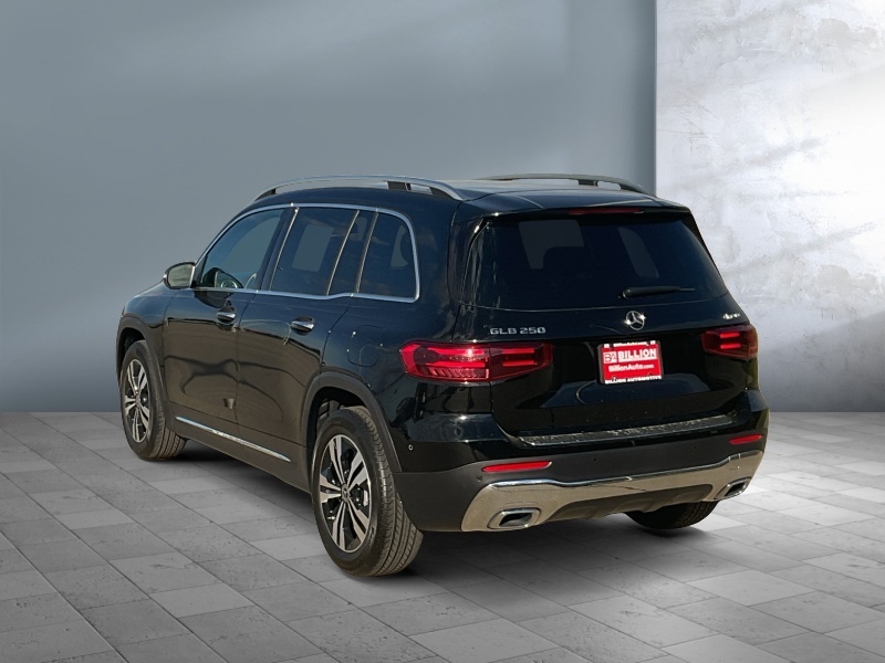 2025 Mercedes-Benz GLB