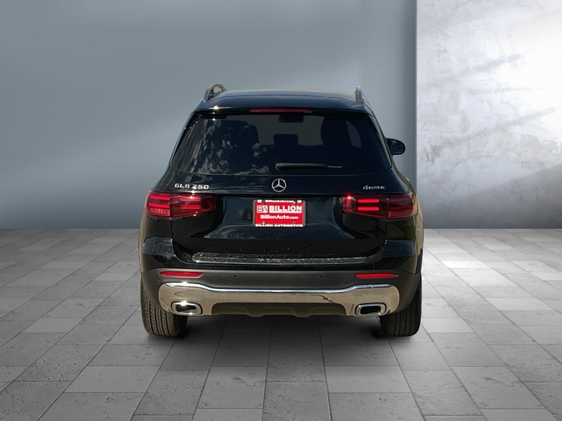 2025 Mercedes-Benz GLB