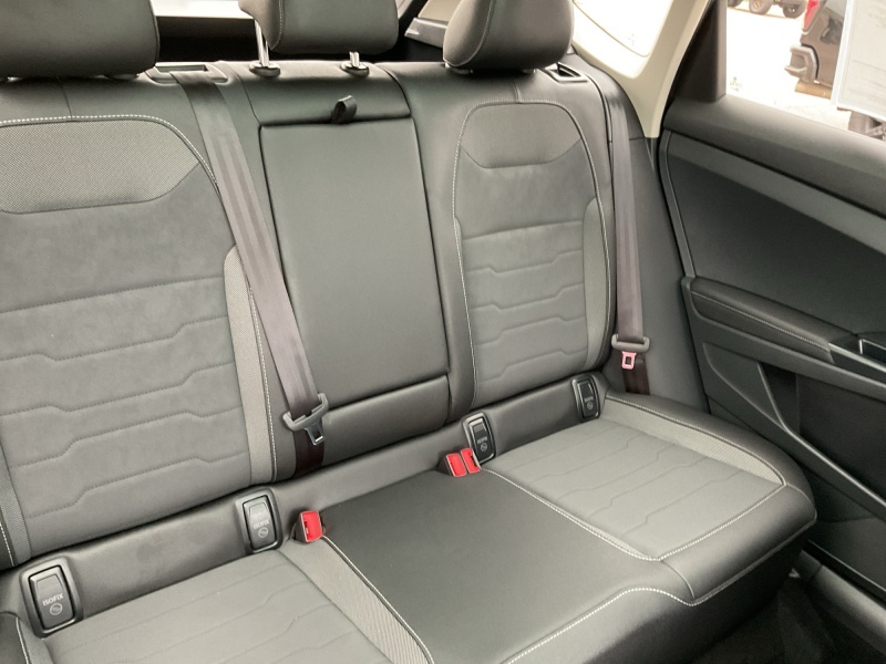 2025 Volkswagen Taos