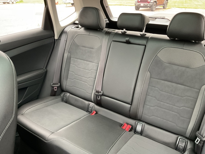 2025 Volkswagen Taos