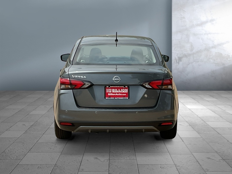 2025 Nissan Versa