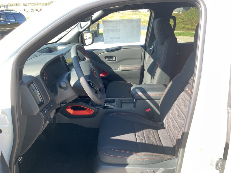 2025 Nissan Frontier