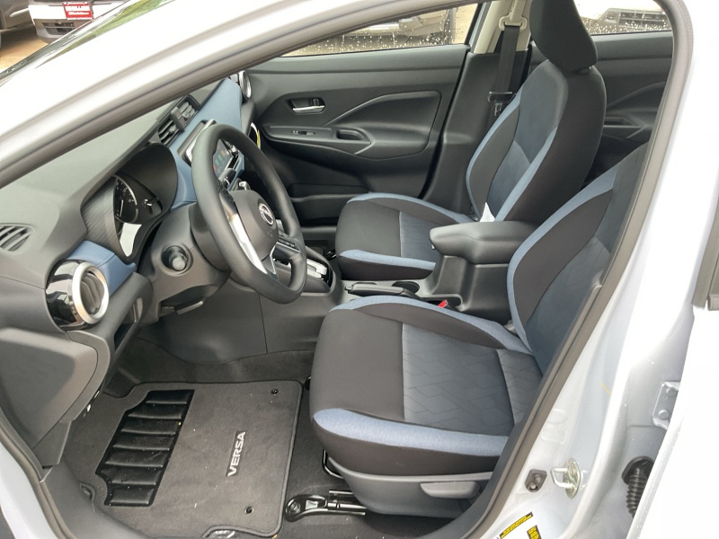 2025 Nissan Versa