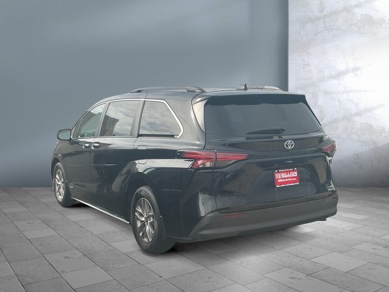 2021 Toyota Sienna