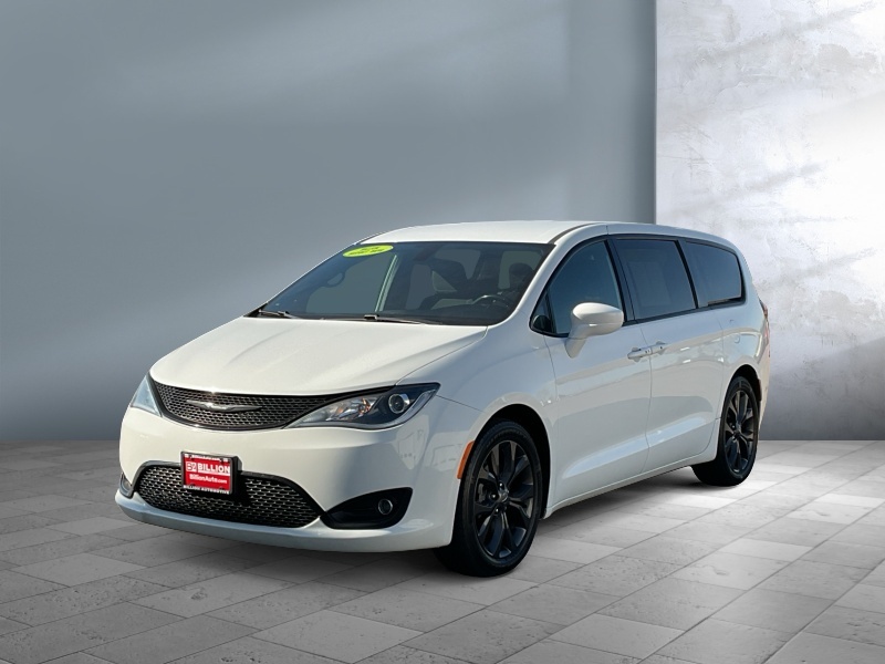 Used 2019 Chrysler Pacifica Touring Plus Vans