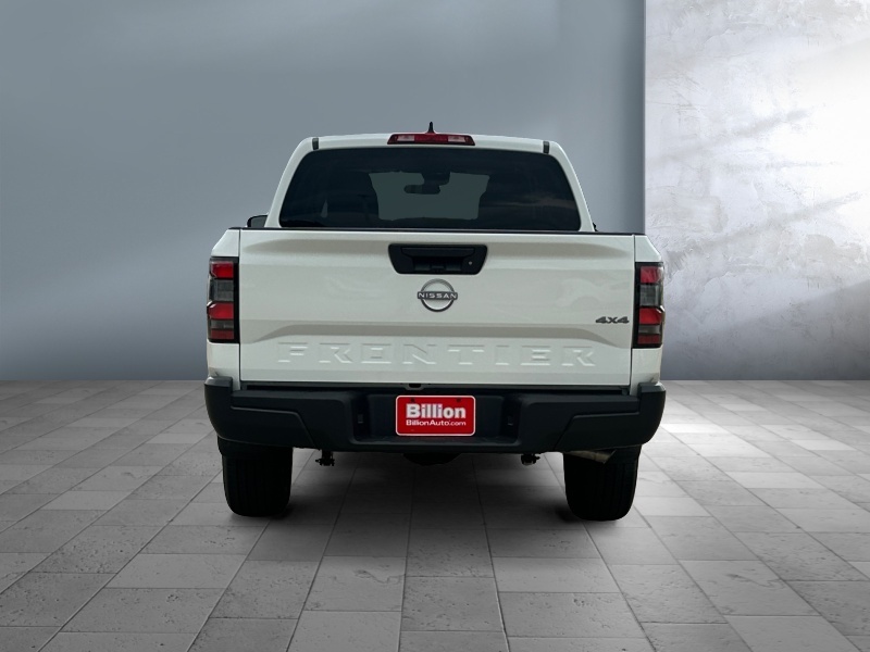 2024 Nissan Frontier