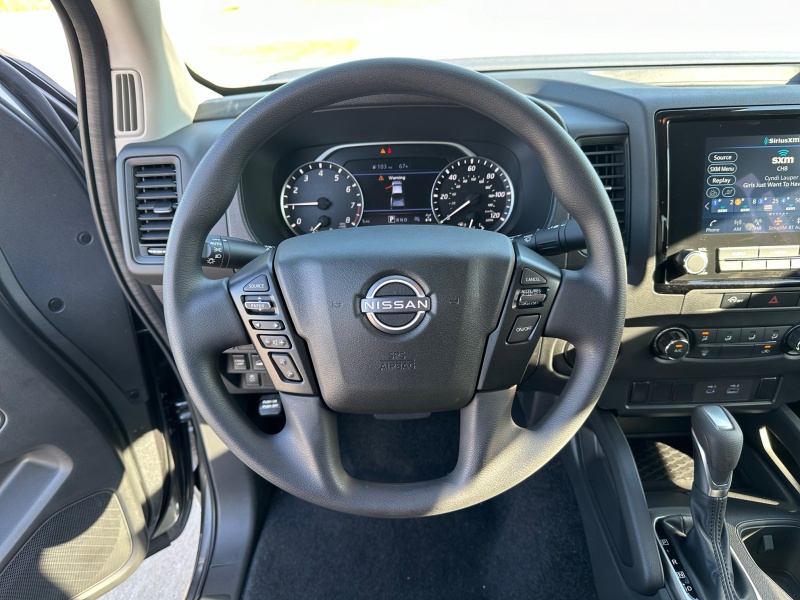 2024 Nissan Frontier