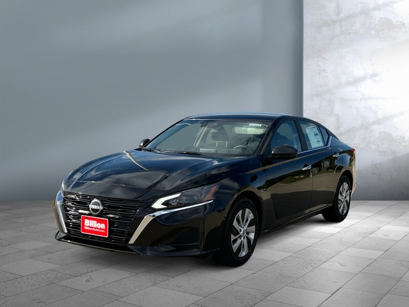 New 2025 Nissan Altima S Car