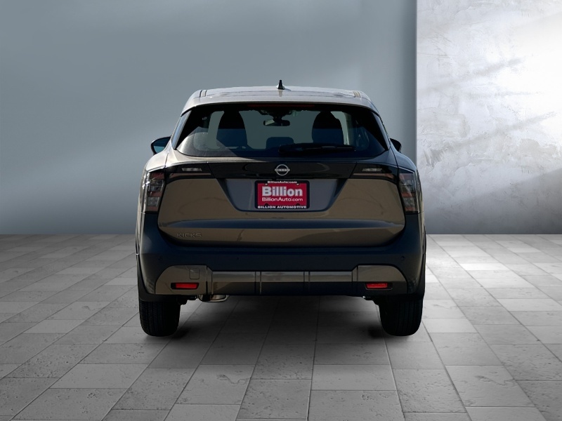 2025 Nissan Kicks