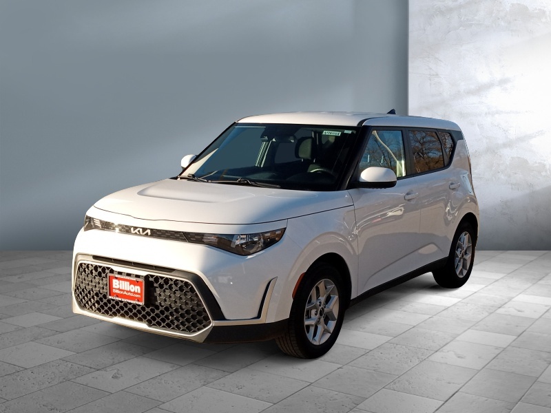 Used 2023 Kia Soul LX Car