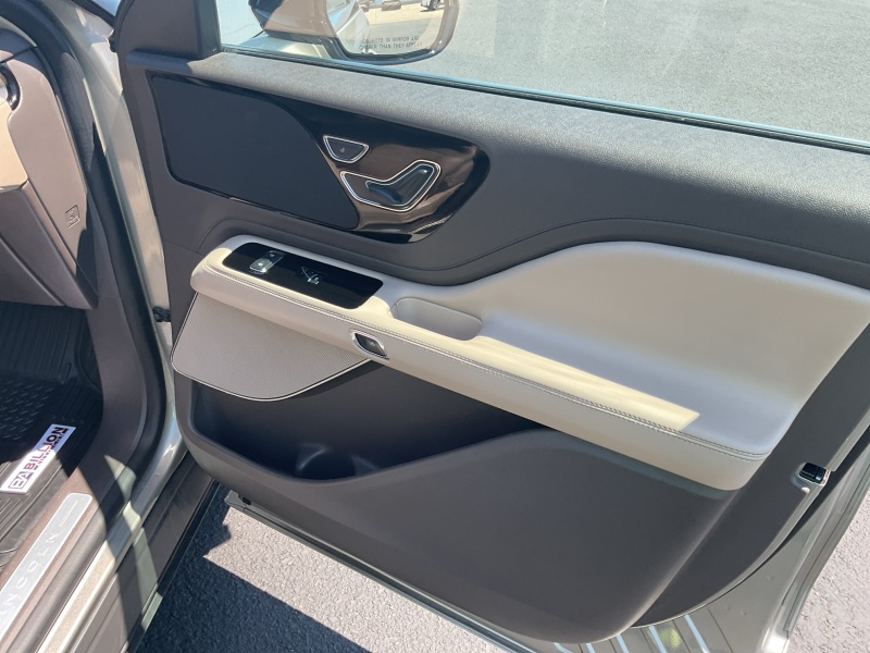 2023 Lincoln Aviator