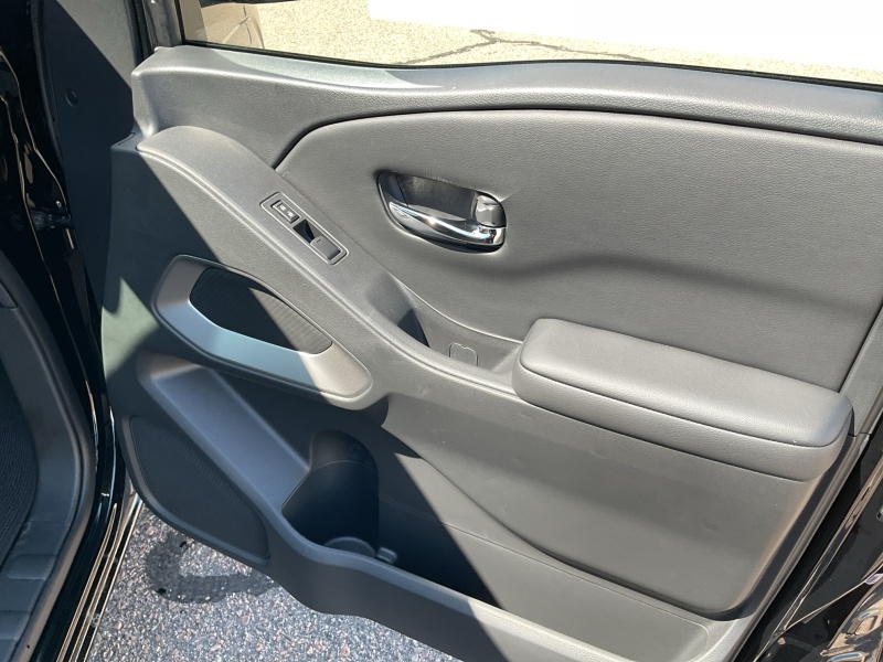 2025 Nissan Frontier