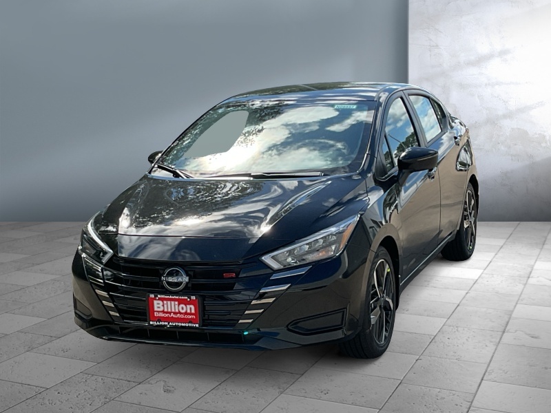 New 2025 Nissan Versa SR Cars
