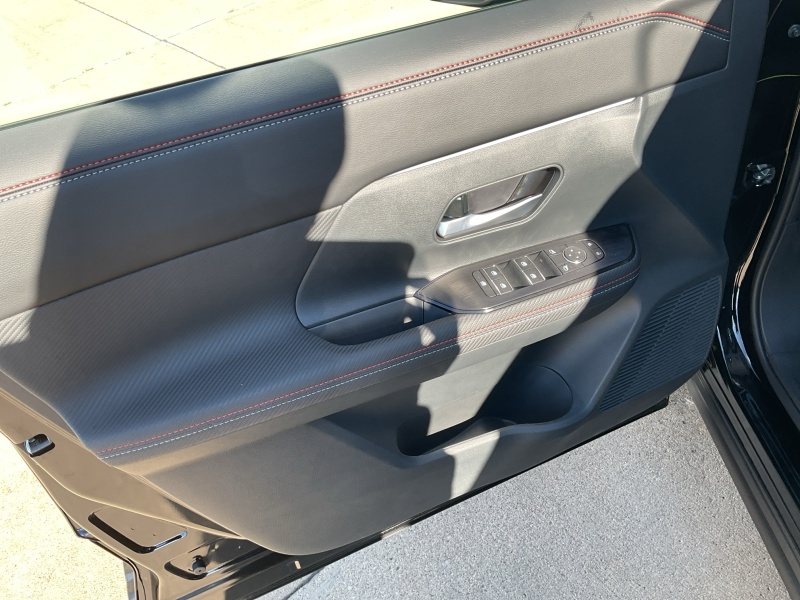 2025 Nissan Kicks