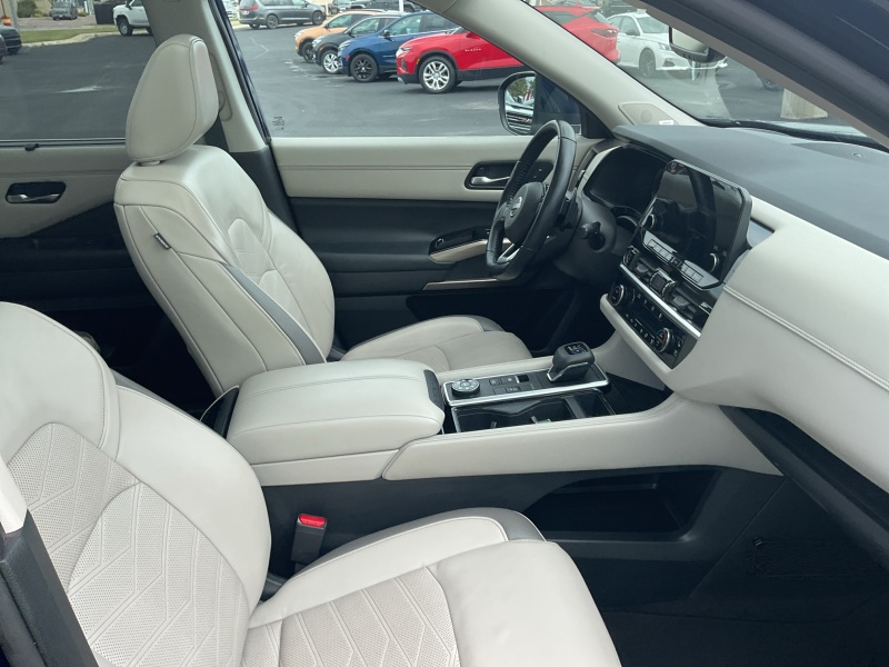 2022 Nissan Pathfinder