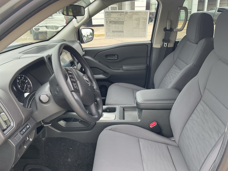 2025 Nissan Frontier