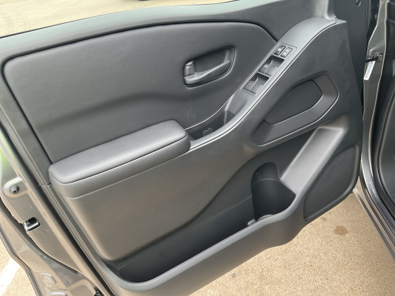2025 Nissan Frontier