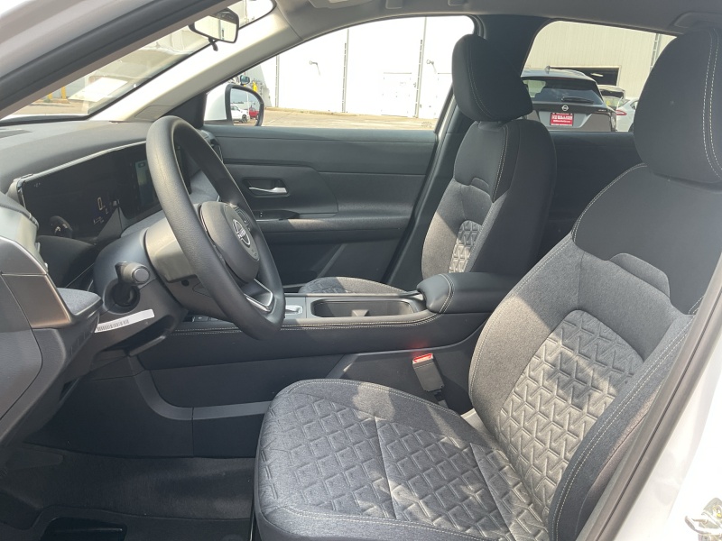 2025 Nissan Kicks