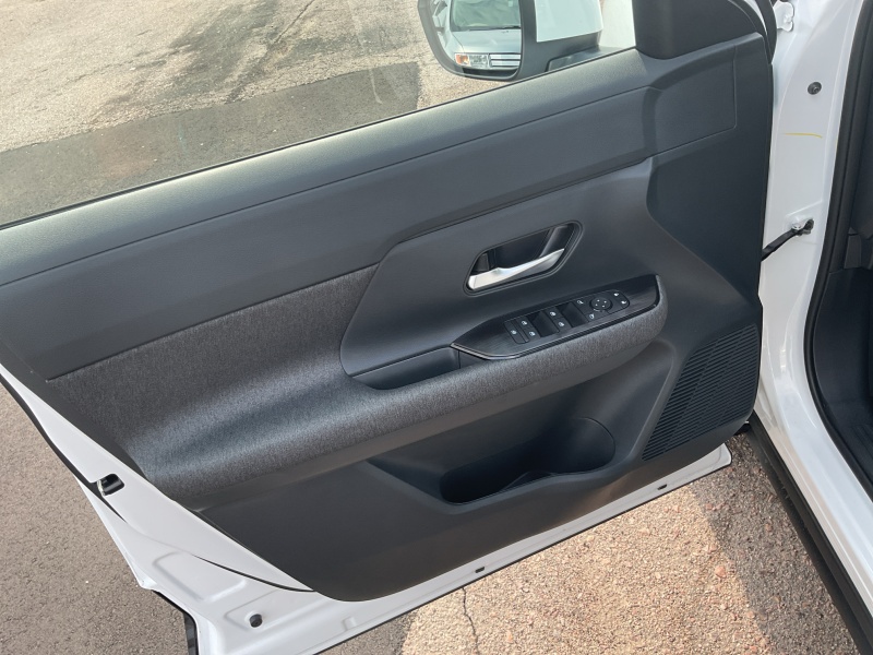2025 Nissan Kicks