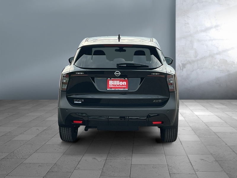 2025 Nissan Kicks