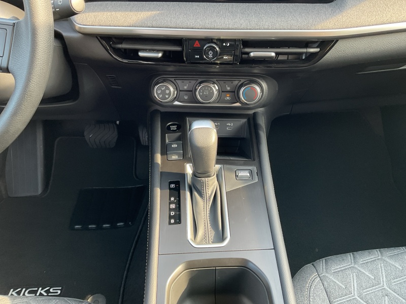 2025 Nissan Kicks