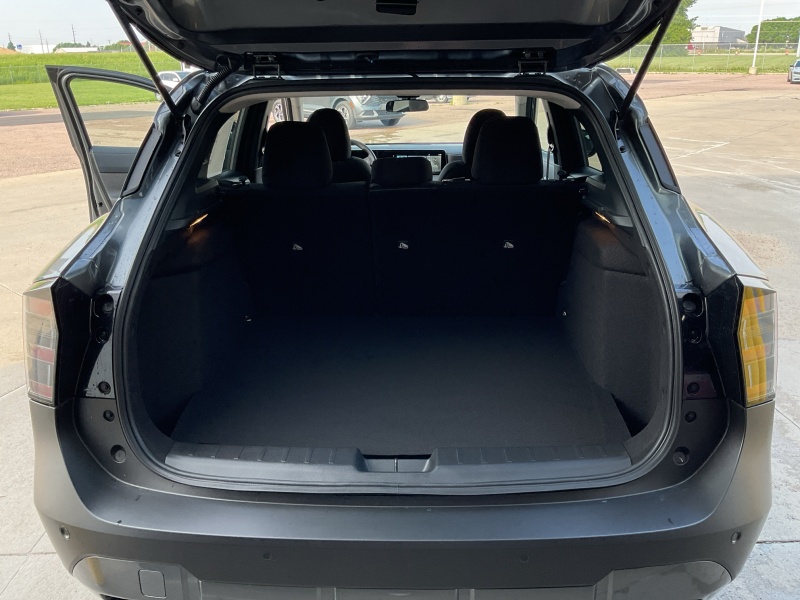2025 Nissan Kicks