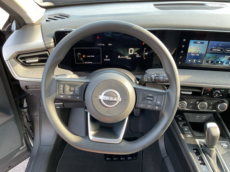 2025 Nissan Kicks
