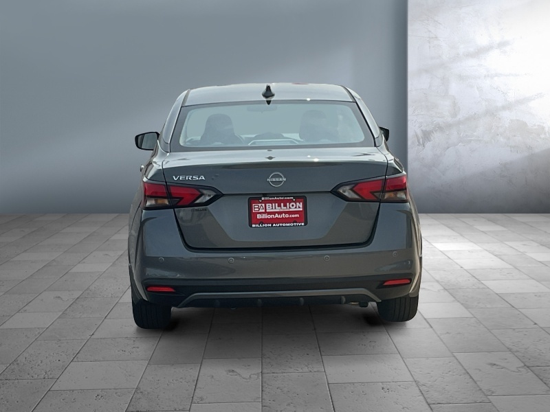 2025 Nissan Versa