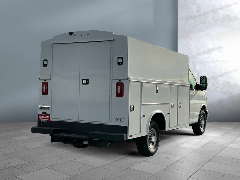 2025 Chevrolet Express Commercial Cutaway