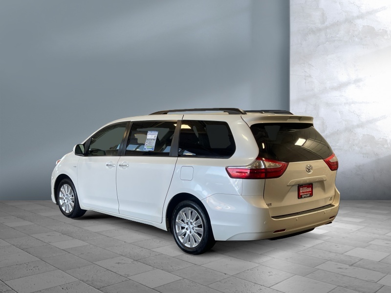 2016 Toyota Sienna