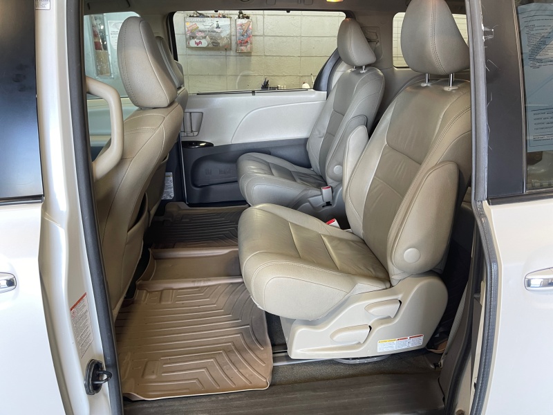 2016 Toyota Sienna