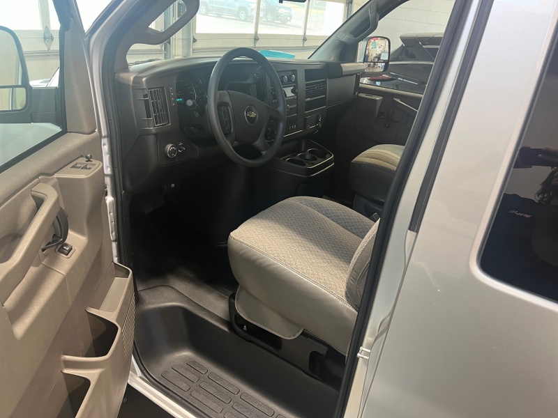 2023 Chevrolet Express Passenger