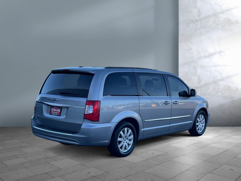 2016 Chrysler Town and Country