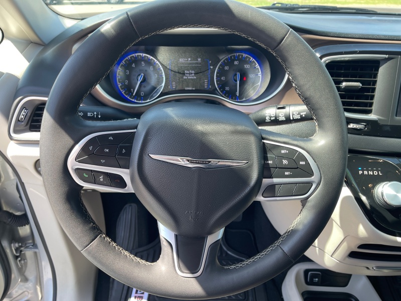 2023 Chrysler Voyager