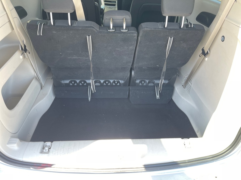 2023 Chrysler Voyager