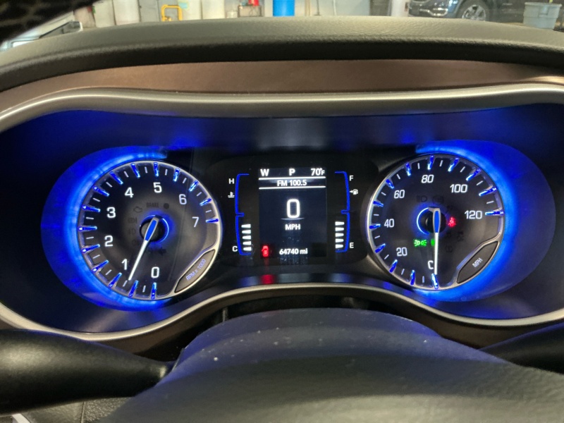 2023 Chrysler Voyager