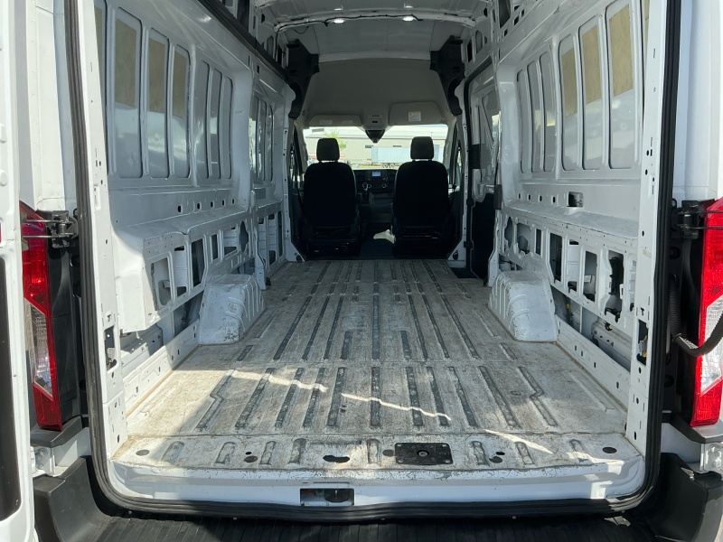 2023 Ford Transit Cargo Van