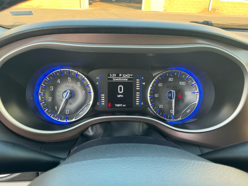 2022 Chrysler Voyager