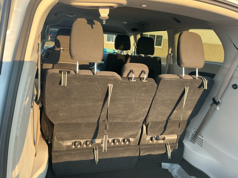 2022 Chrysler Voyager