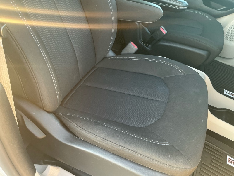 2022 Chrysler Voyager