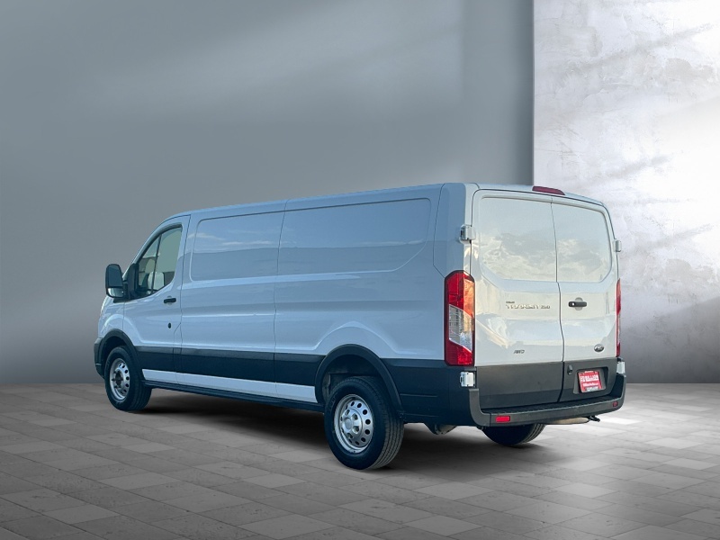 2022 Ford Transit Cargo Van