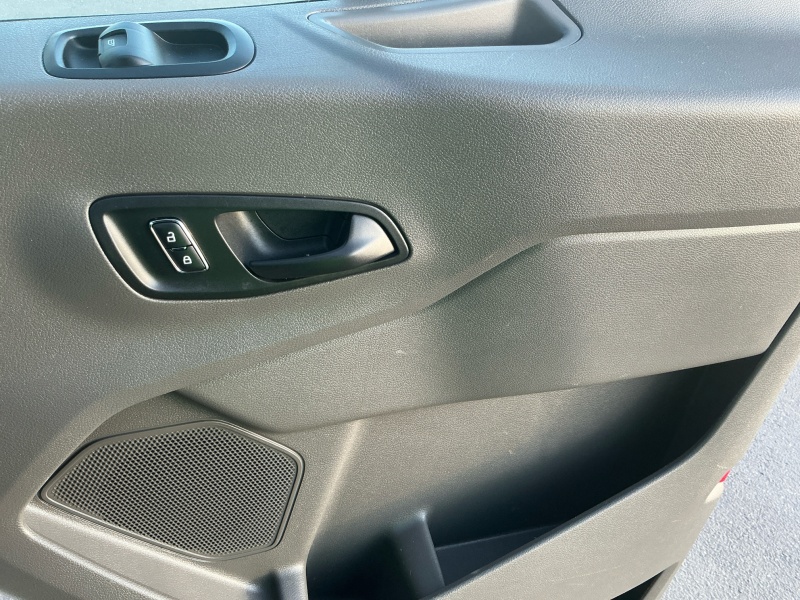 2022 Ford Transit Cargo Van