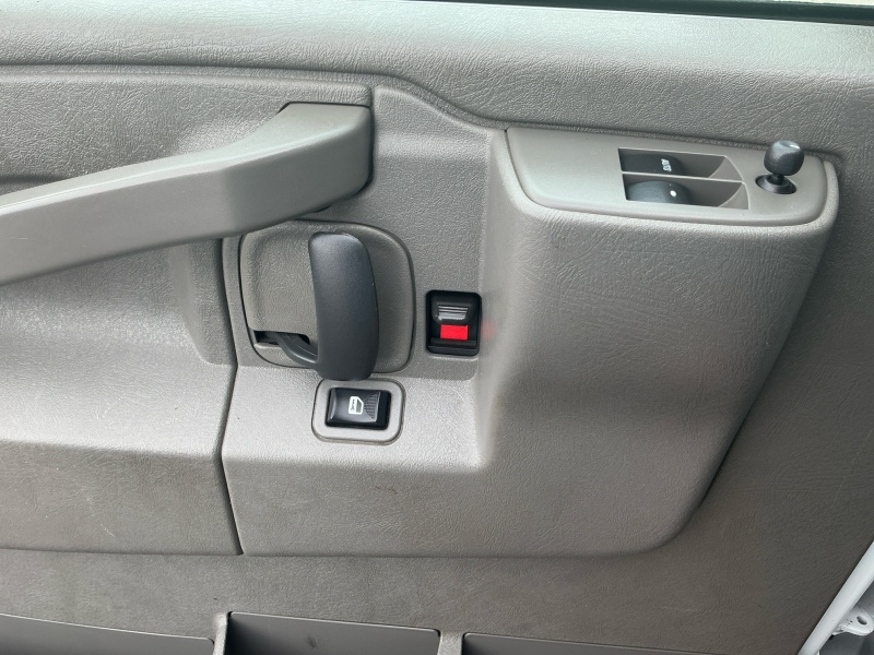 2023 Chevrolet Express Cargo Van