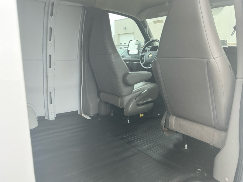 2023 Chevrolet Express Cargo Van